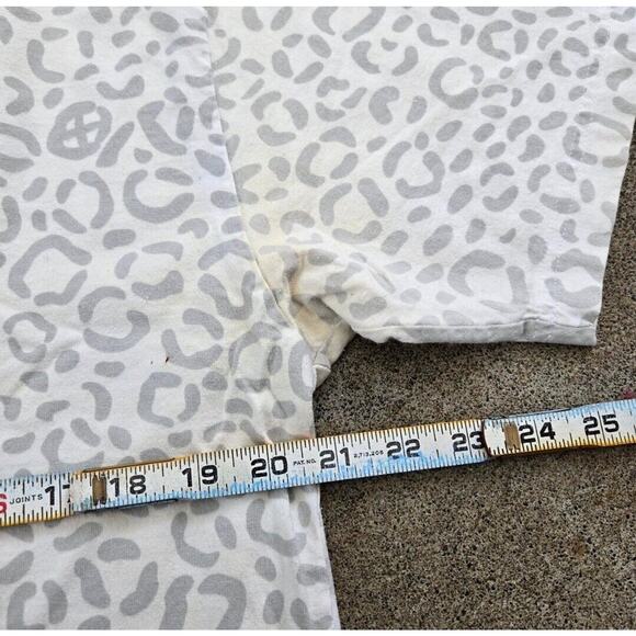 Y2k 10 DEEP Beast Logo Graphic Cheetah Print T Shirt Large Karmaloop Mishka - Picture 4 of 5